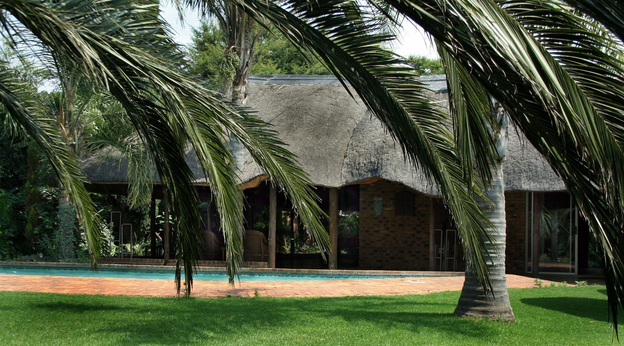 Aero Guest Lodge Kempton Park Exterior photo